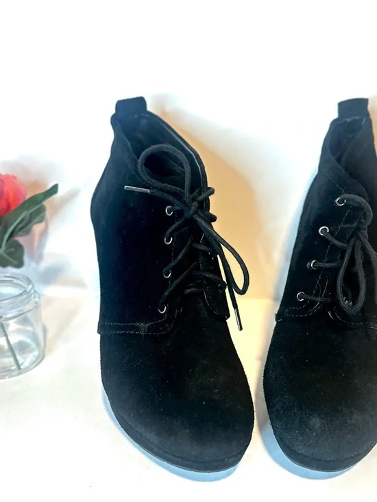 Jessica Simpson Dark Academia Grunge Black Suede Lace-Up Wedge Booties - Picture 3 of 10